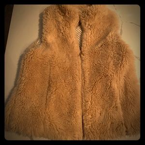 Zara faux fur vest - Kids size 9/10